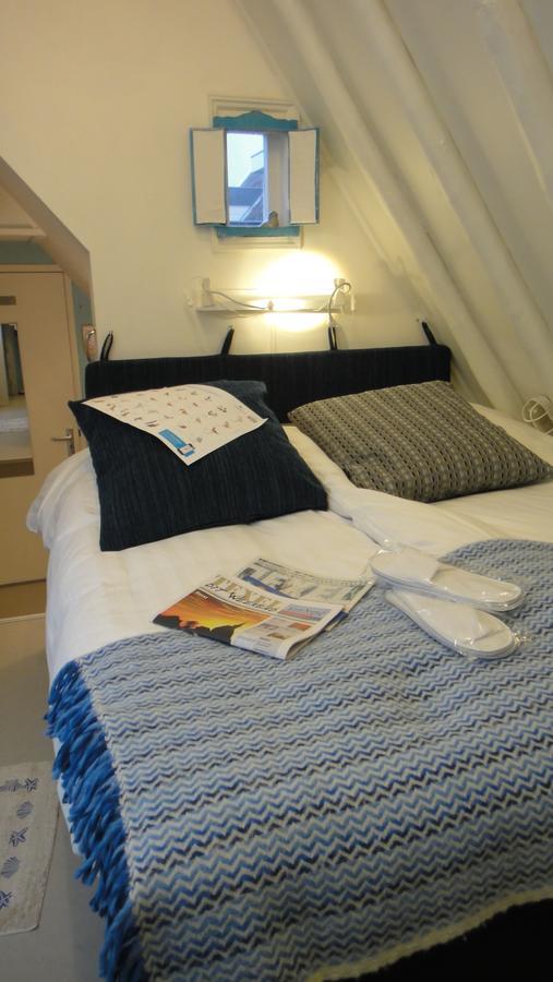 Bed En Breakfast Kamers En Meer Het Spookhuis Ден-Хорн Экстерьер фото