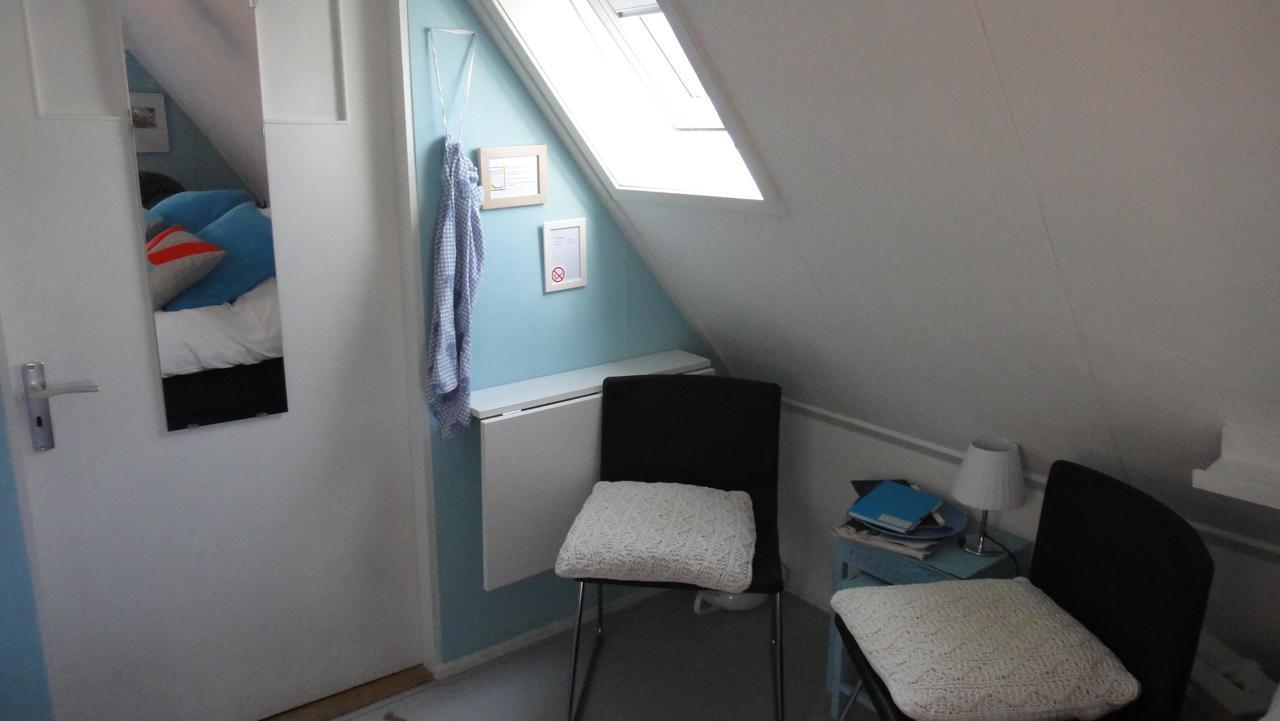 Bed En Breakfast Kamers En Meer Het Spookhuis Ден-Хорн Экстерьер фото